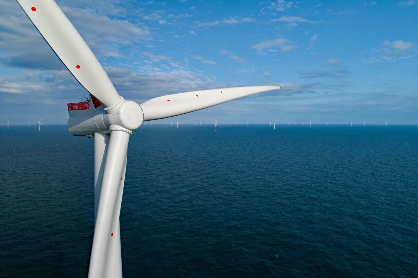 Company Image (Ørsted: Offshore wind turbine)